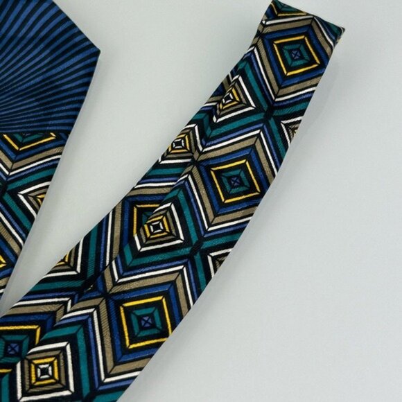 Atlas Design Disney Donald Duck Gateborg Sweden Neck Tie  100% Silk Grumpy Duck - Picture 9 of 10